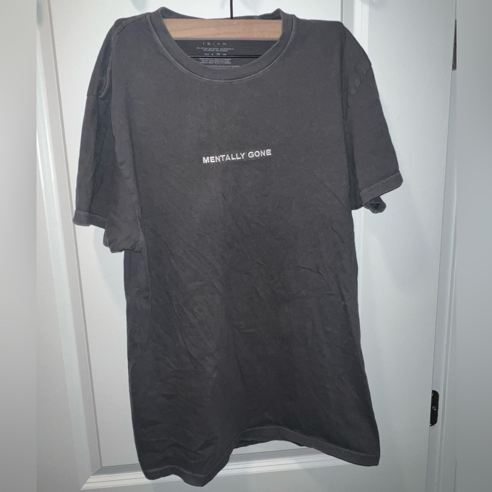UO T-shirt 🩶